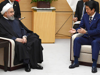 Japonský premiér Šinzó Abe sa stretol s iránskym prezidentom. 