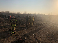 Boeing 737-800 ukrajinských aeroliniek UIA sa zrútil ráno krátko po štarte z Medzinárodného letiska imáma Chomejního