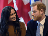 Meghan a Harryho trápi kuriózny problém.