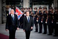 Prezident Ivan Gašparovič a Dmitrij Medvedev počas privítacieho ceremoniálu