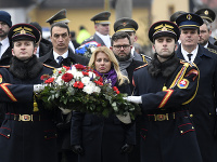 Prezidentka SR Zuzana Čaputová počas spomienkového podujatia pri príležitosti 75. výročia vypálenia obce nacistickými jednotkami. Prezidentka SR Zuzana Čaputová počas spomienkového podujatia pri príležitosti 75. výročia vypálenia obce nacistickými jednotkami.