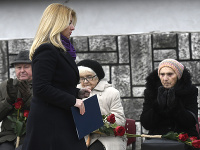 Prezidentka SR Zuzana Čaputová počas spomienkového podujatia pri príležitosti 75. výročia vypálenia obce nacistickými jednotkami.