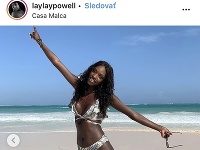 Layla Powell má výstavné krivky. 