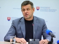 László Sólymos László Sólymos