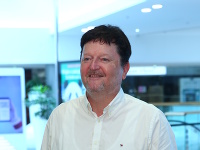 Peter Sklár Peter Sklár