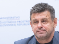 László Sólymos László Sólymos