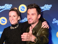 Adela Vinczeová so svojím niekdajších moderátorským kolegom Leošom Marešom. Dvojica spolu moderovala šou SuperStar.