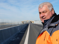 Minister dopravy a výstavby SR Arpád Érsek zúčastnil kontrolného dňa stavby D4R7 Minister dopravy a výstavby SR Arpád Érsek zúčastnil kontrolného dňa stavby D4R7