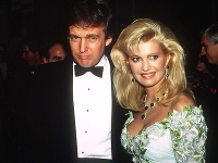 Donald Trump a jeho prvá manželka Ivana Trump v roku 1985
