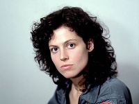 Sigourney Weaver vo filme Votrelec (1979) Sigourney Weaver vo filme Votrelec (1979)