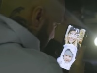 Patrik Rytmus Vrbovský v novom dokumente o svojom živote ukáže aj fotku malého Sanela. Patrik Rytmus Vrbovský v novom dokumente o svojom živote ukáže aj fotku malého Sanela.