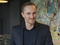 Marián Mitaš prezradil dôvod odchodu zo seriálu. Marián Mitaš prezradil dôvod odchodu zo seriálu.