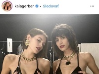 Kaia Gerber zverejnila na instagrame záber ako z filmu pre dospelých. 