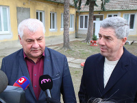 Minister dopravy a výstavby SR Árpád Érsek a podpredseda NR SR a predseda strany Most-Híd Béla Bugár.