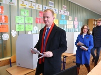 Aj Miroslav Beblavý prišiel k volebným urnám Aj Miroslav Beblavý prišiel k volebným urnám