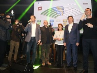 Hnutie OĽaNO zvíťazilo v parlamentných voľbách. Hnutie OĽaNO zvíťazilo v parlamentných voľbách.