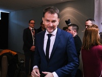 Predseda hnutia Obyčajní ľudia a nezávislé osobnosti (OĽANO) Igor Matovič prichádza na povolebnú diskusiu víťazov volieb Predseda hnutia Obyčajní ľudia a nezávislé osobnosti (OĽANO) Igor Matovič prichádza na povolebnú diskusiu víťazov volieb
