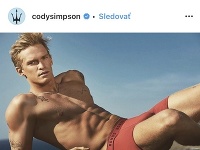 Cody Simpson sa má čím pochváliť.