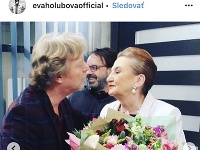 Eve Holubovej už k 61. narodeninám gratuloval aj Maroš Kramár.