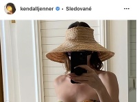 Kendall Jenner vyzerá v bikinách fantasticky. 