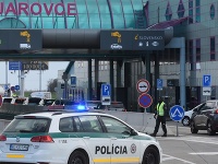 Na hraniciach do Poľska sú policajné hliadky