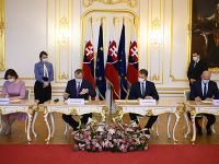 Podpis koaličnej zmluvy Podpis koaličnej zmluvy