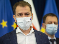 Predseda vlády SR Igor Matovič a vpravo minister financií SR Eduard Heger Predseda vlády SR Igor Matovič a vpravo minister financií SR Eduard Heger