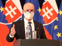 Nový minister Branislav Gröhling o situácii v školstve Nový minister Branislav Gröhling o situácii v školstve