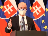 Nový minister Branislav Gröhling o situácii v školstve