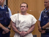 Brenton Tarrant v rukách polície Brenton Tarrant v rukách polície