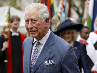 Princ Charles má tiež koronavírus.