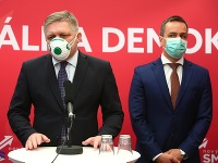 Fico žiada prezidentku, aby sa obrátila na Ústavný súd pre sprístupňovanie dát Fico žiada prezidentku, aby sa obrátila na Ústavný súd pre sprístupňovanie dát