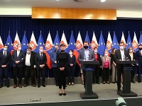 Premiér Igor Matovič navrhne na zasadnutí vlády obmedzenie pohybu počas Veľkej noci. Premiér Igor Matovič navrhne na zasadnutí vlády obmedzenie pohybu počas Veľkej noci.