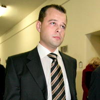 Manželom Moniky Rehákovej je podnikateľ Juraj Rehák.