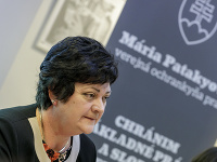 Verejná ochrankyňa práv Mária Patakyová Verejná ochrankyňa práv Mária Patakyová