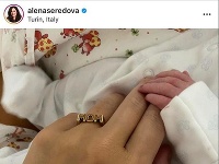 Alena Šeredová sa stala trojnásobnou mamou. 
