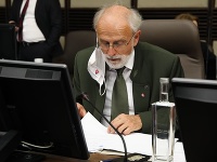 Minister pôdohospodárstva a rozvoja vidieka SR Ján Mičovský Minister pôdohospodárstva a rozvoja vidieka SR Ján Mičovský
