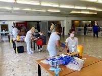V Ružinove otestovali 800 zamestnancov škôl. V Ružinove otestovali 800 zamestnancov škôl.