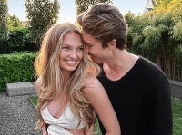 Romee Strijd prežíva najšťastnejšie obdobie svojho života. Romee Strijd prežíva najšťastnejšie obdobie svojho života.