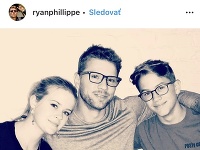 Ryan Phillippe so svojími deťmi. 