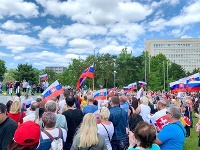 Dnešný protest proti vláde Igora Matoviča v Bratislave Dnešný protest proti vláde Igora Matoviča v Bratislave