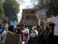 Protestujúci zdravotníci žiadali lepšie platové a pracovné podmienky