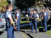 Streľbe v Aucklande podľahol policajt