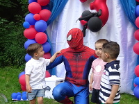 Na oslavu dorazil aj najobľúbenejší komiksový hrdina malého Deniska - Spiderman.