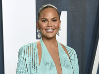 Chrissy Teigen Chrissy Teigen