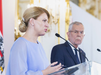 Zuzana Čaputová a Alexander Van Der Bellen Zuzana Čaputová a Alexander Van Der Bellen