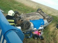 Hasiči z Trebišova momentálne zasahujú pri dopravnej nehode jedného vozidla, ktorá sa stala v katastri obce Veľaty. Hasiči z Trebišova momentálne zasahujú pri dopravnej nehode jedného vozidla, ktorá sa stala v katastri obce Veľaty.