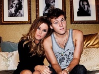 Lisa Marie Presley so synom Benjaminom Lisa Marie Presley so synom Benjaminom