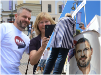Peter Pellegrini začal so zberom podpisov v Banskej Bystrici Peter Pellegrini začal so zberom podpisov v Banskej Bystrici