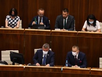 Rokovanie v parlamente Rokovanie v parlamente